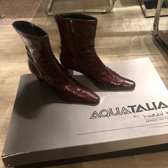 AQUATALIA Burgundy Red Bordeaux Patent Leather Ankle Boots - Picture 1 of 8